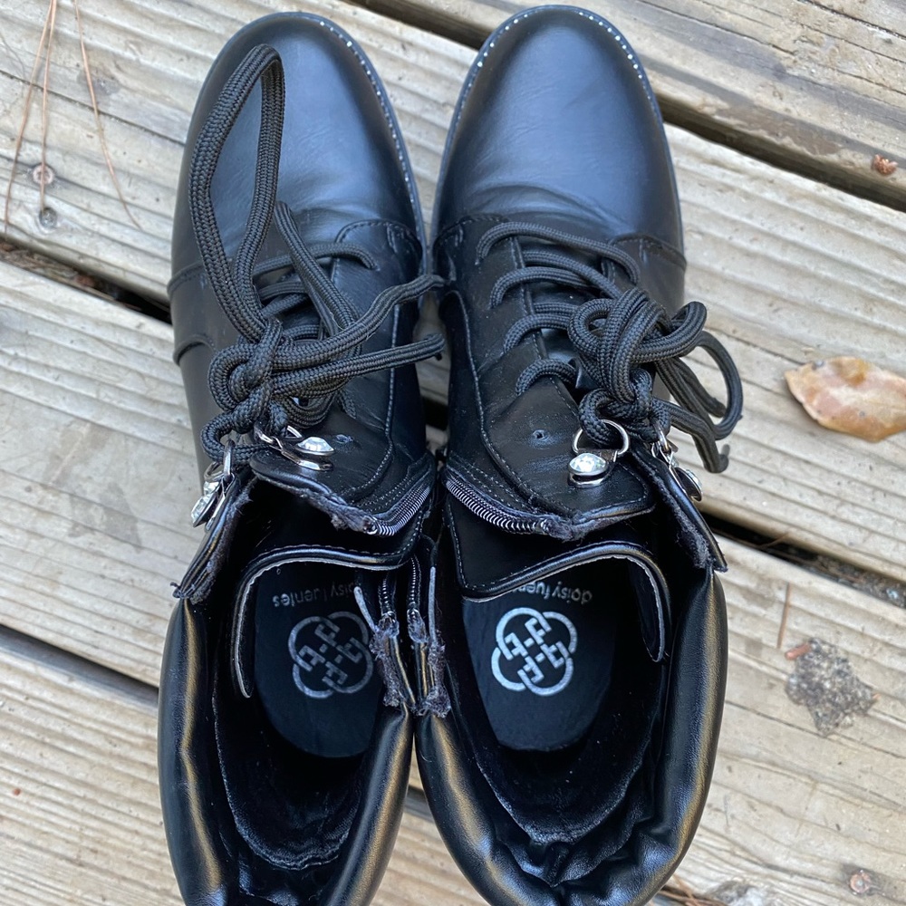 Short Black Boots